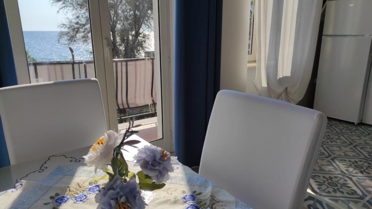 La Dimora Delle Sirene Apartment Salerno Luaran gambar
