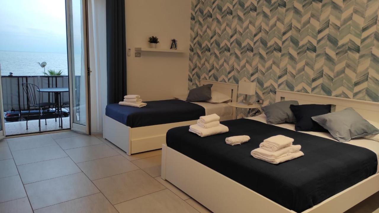 La Dimora Delle Sirene Apartment Salerno Luaran gambar