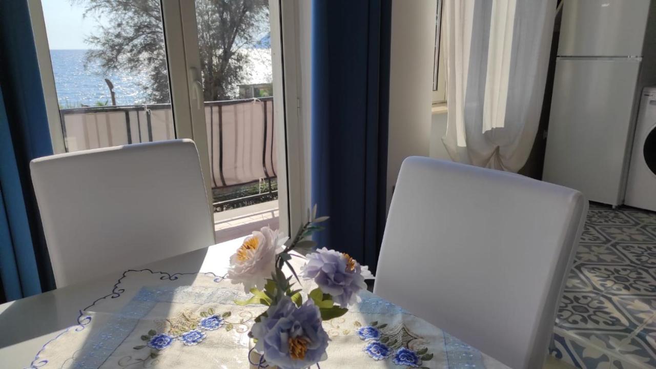 La Dimora Delle Sirene Apartment Salerno Luaran gambar