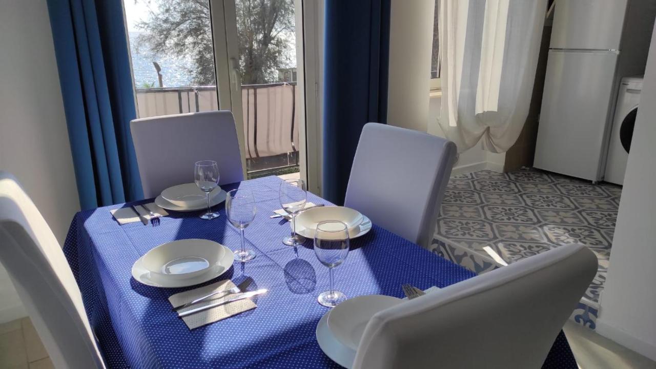 La Dimora Delle Sirene Apartment Salerno Luaran gambar