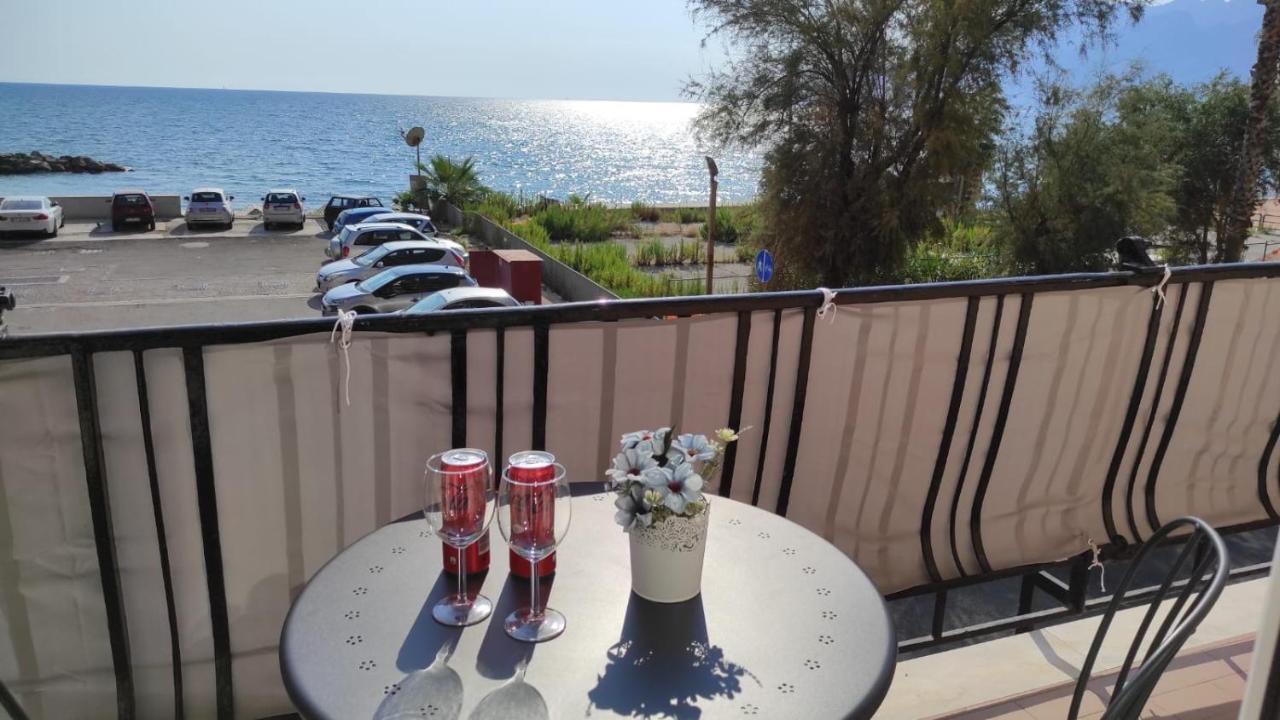 La Dimora Delle Sirene Apartment Salerno Luaran gambar